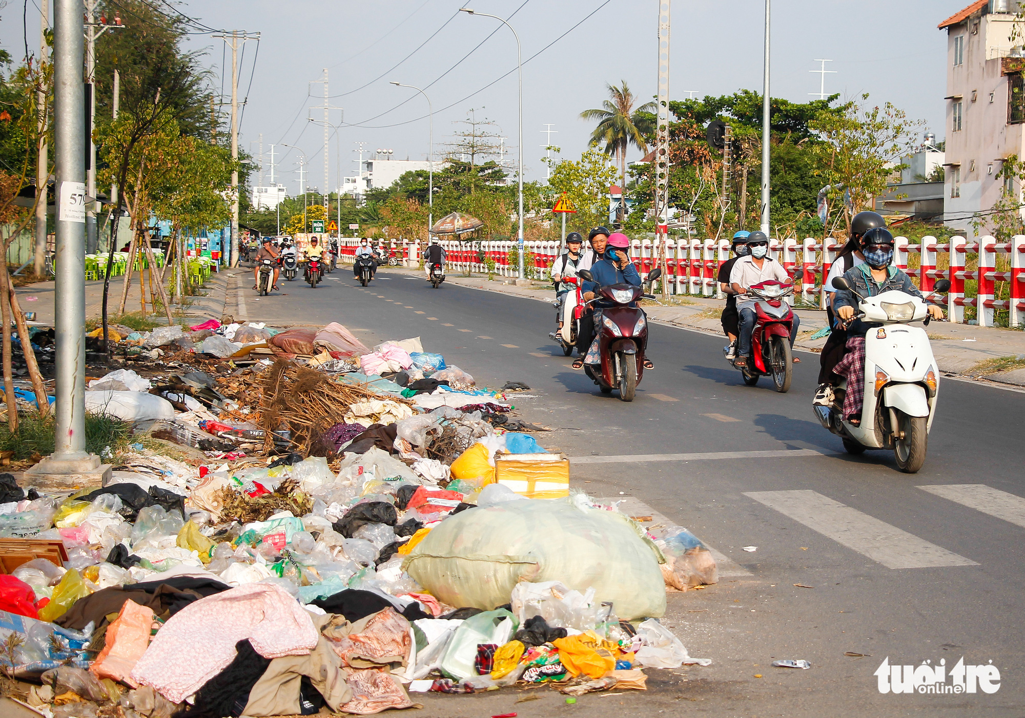 Foreigners' pet peeves in Vietnam: Hygiene, queue jumping, and more