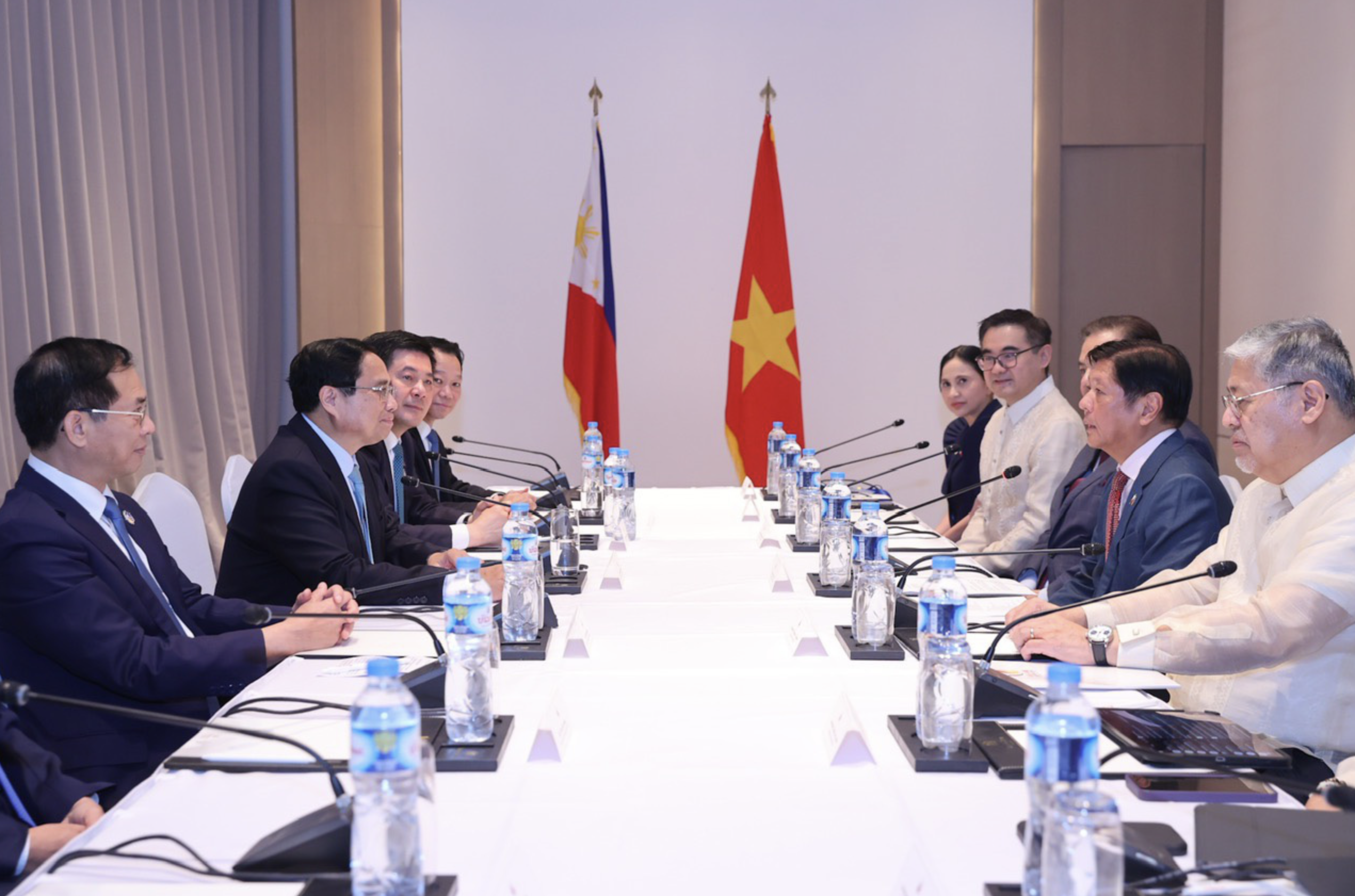 Vietnamese Prime Minister Pham Minh Chinh and Philippine President Ferdinand Romualdez Marcos reach a consensus on deeper bilateral cooperation in all fields. Photo: Doan Bac / Tuoi Tre