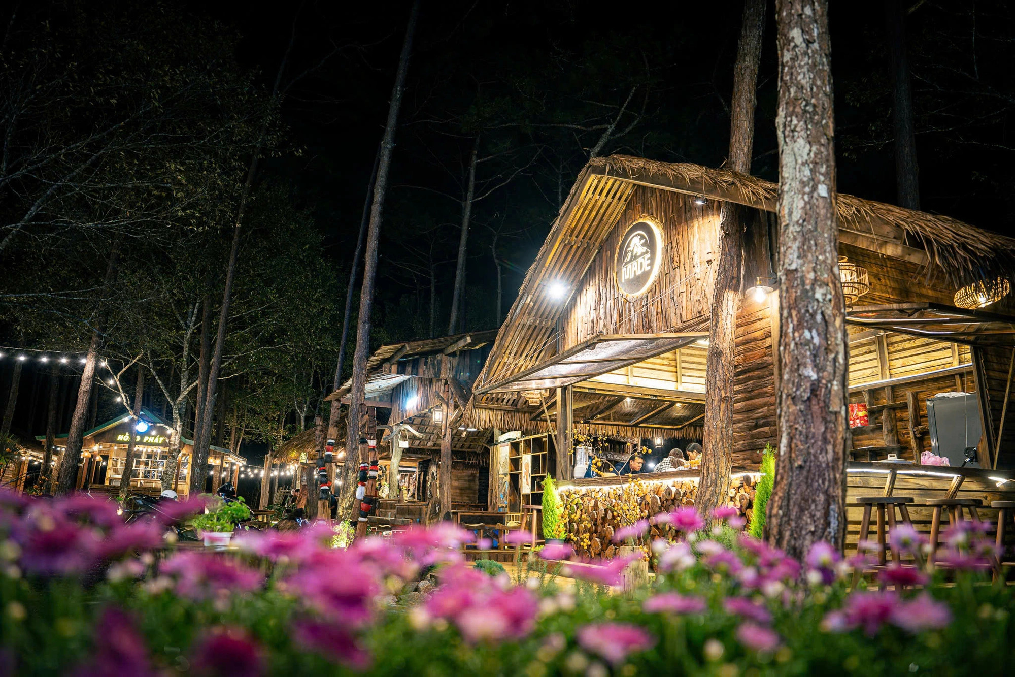 Eco-friendly bamboo and rattan stalls at the Mang Den night street. Photo: Ha Nguyen