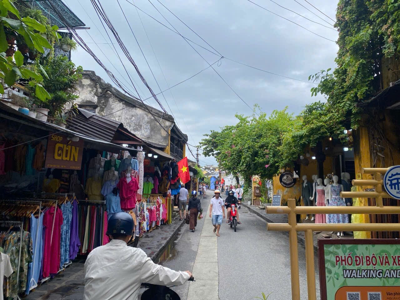 Hoi An's most beautiful street to become beggar-, vendor-free zone