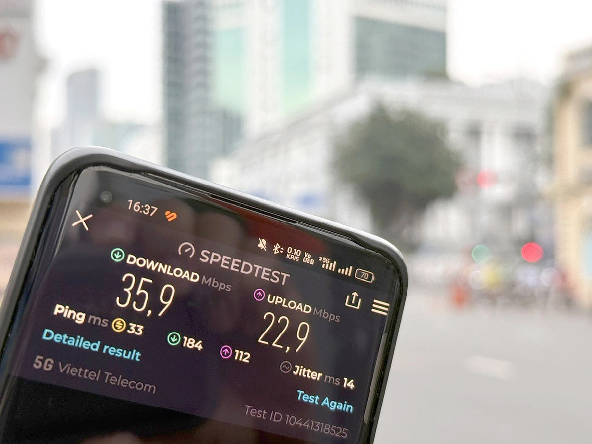 Mobile users experience slower 5G speeds than expected in Ho Chi Minh City