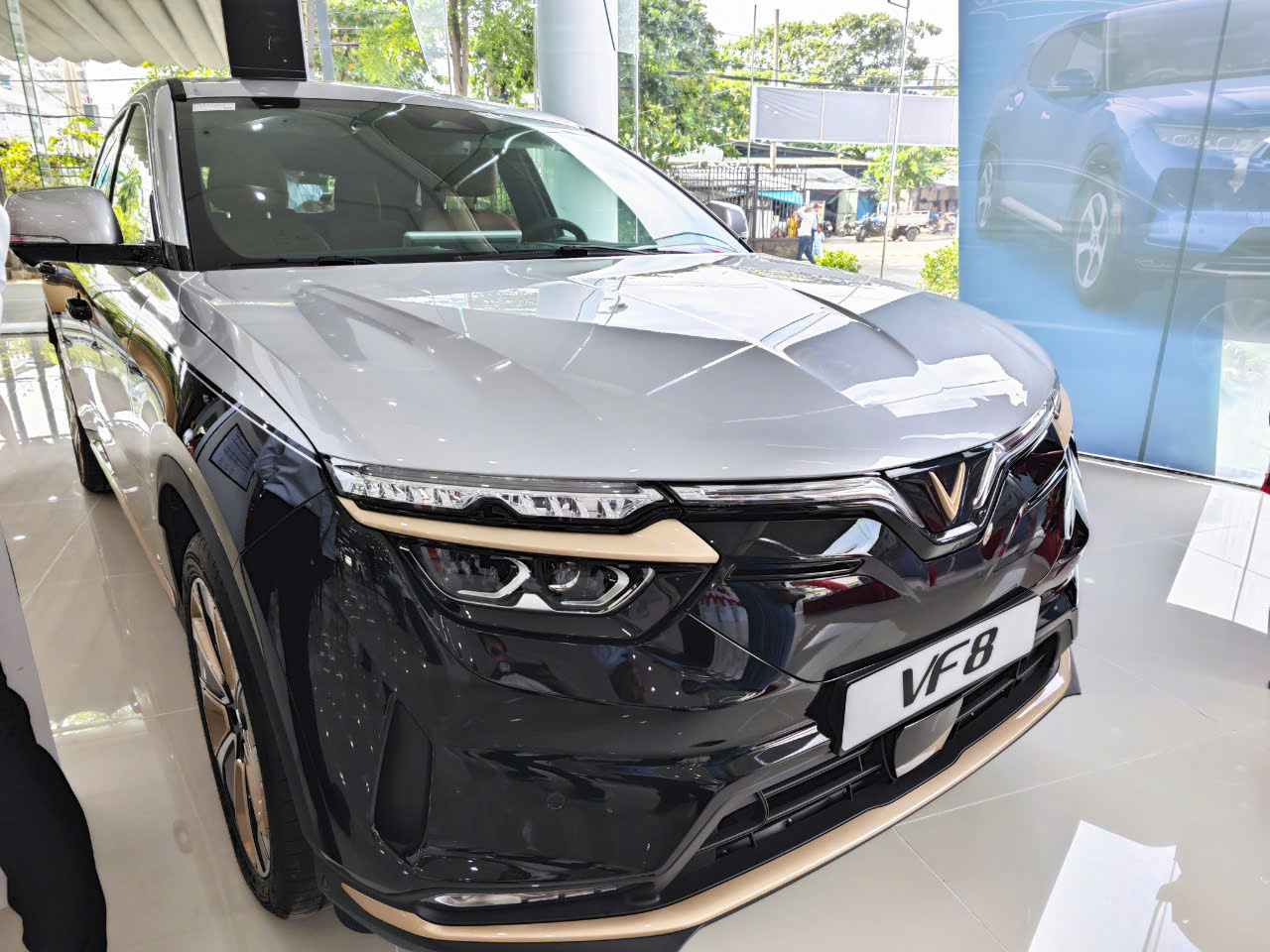 A VinFast electric car is seen at the newly-launched VinFast dealership run by Saigon Transportation Mechanical Corporation. Photo: Cong Trung / Tuoi Tre