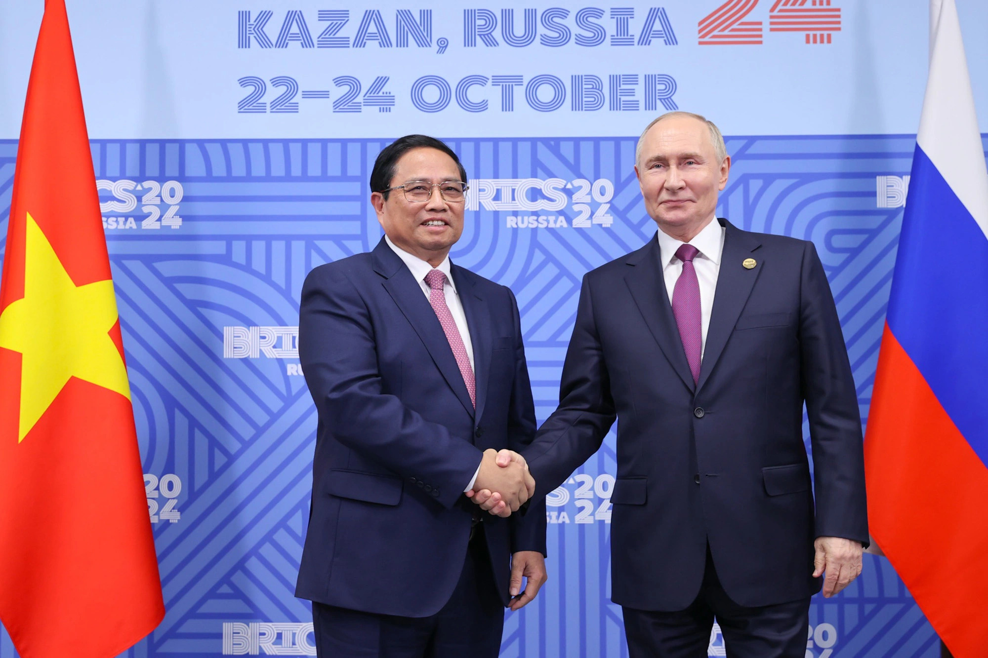 Vietnam, Russia agree to beef up all-round cooperation