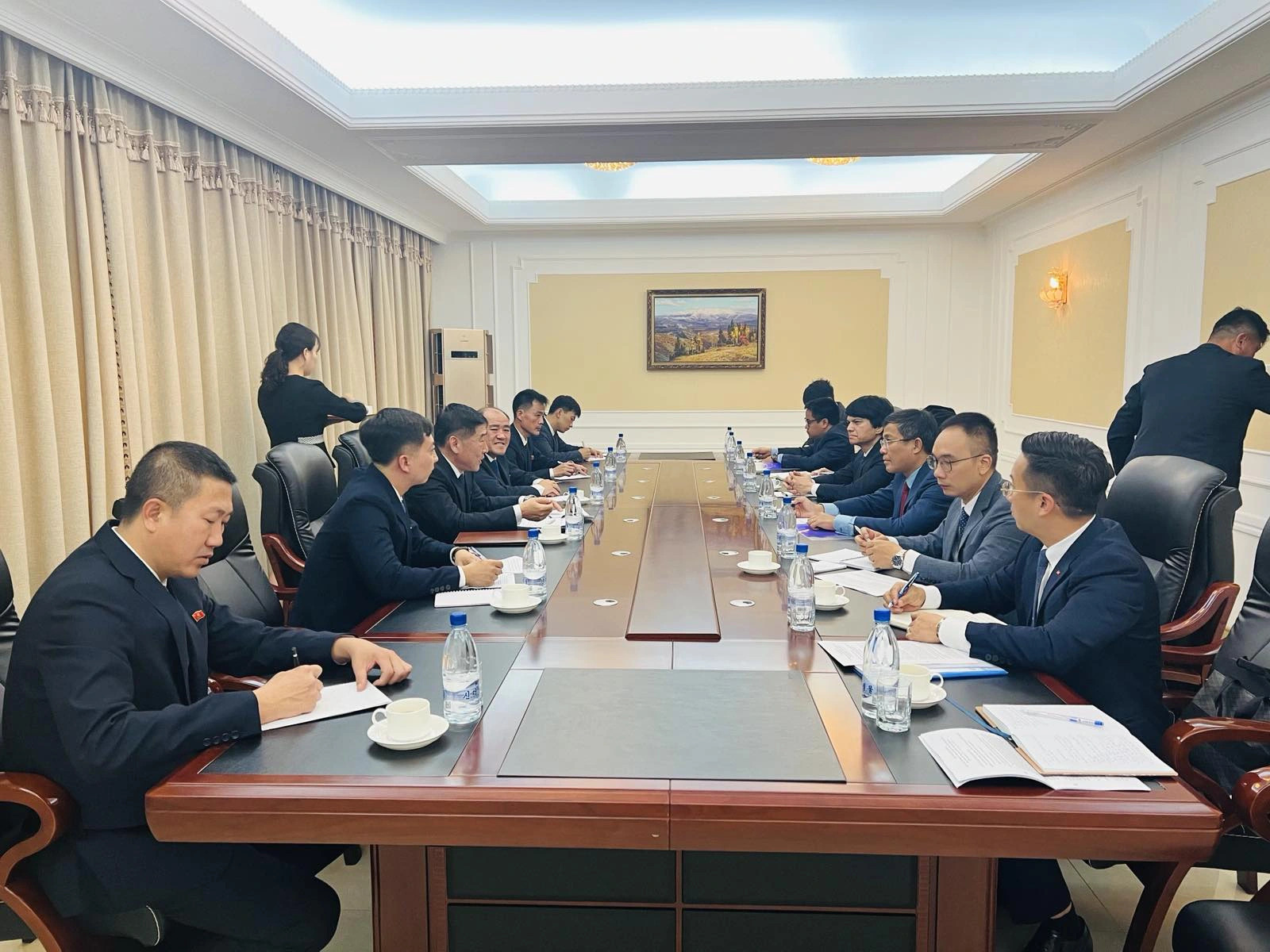 Vietnamese Deputy Minister of Foreign Affairs Nguyen Minh Vu and his North Korean counterpart Pak Sang Gil attend a meeting during his working visit to North Korea from October 21-26, 2024. Photo: Vietnamese Ministry of Foreign Affairs