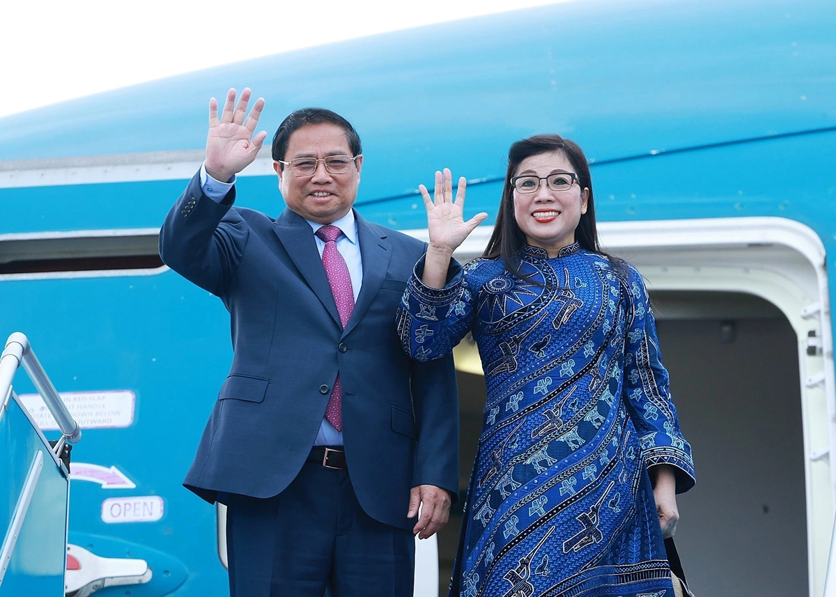 Vietnam premier departs for visits to beef up ties with 3 Middle Eastern countries