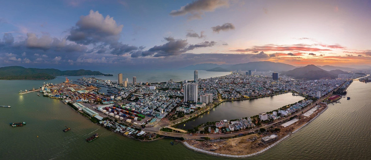 An aerial view of Quy Nhon City, Binh Dinh Province. Photo: Dung Nhan / Tuoi Tre