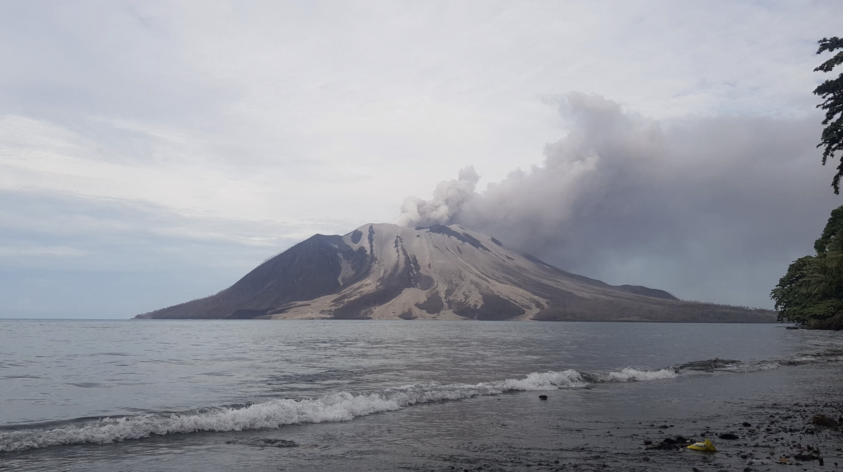 Indonesia's Laki-laki volcano on Flores Island erupts, killing 9 people