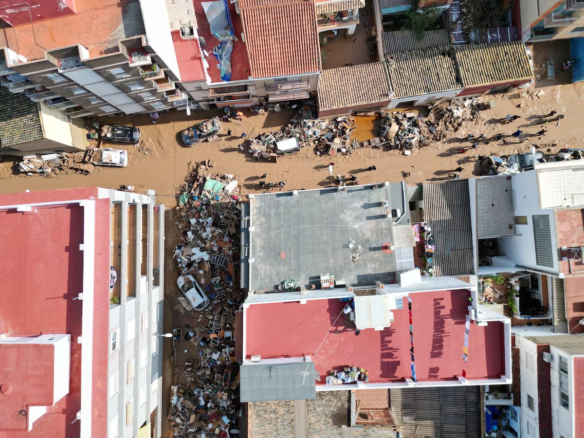 Spain unveils aid plan a week after catastrophic floods