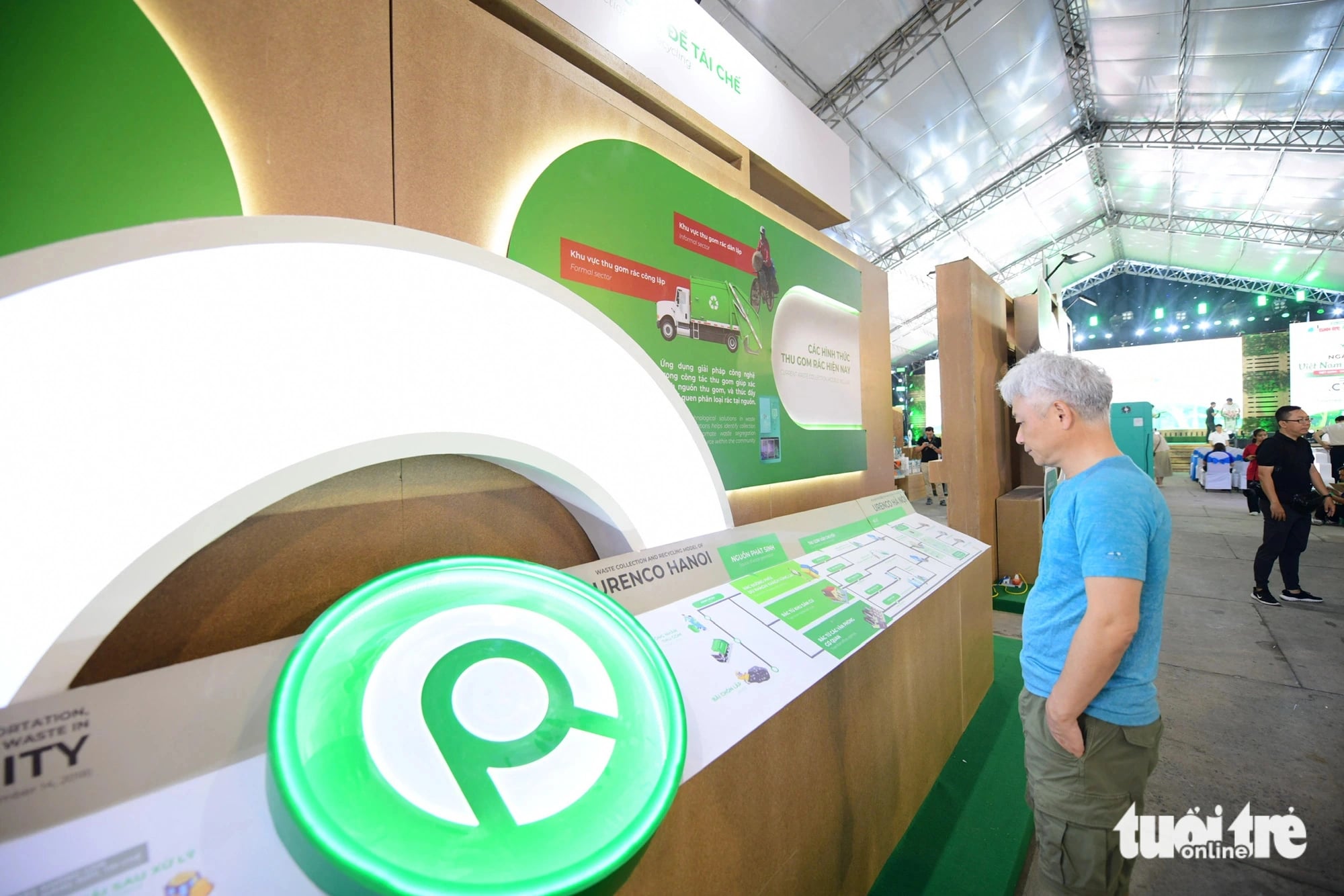 A visitor explores the space of Packaging Recycling Organization Vietnam (PRO VN) at the Green Vietnam Festival in Ho Chi Minh City on November 9, 2024. Photo: Quang Dinh / Tuoi Tre