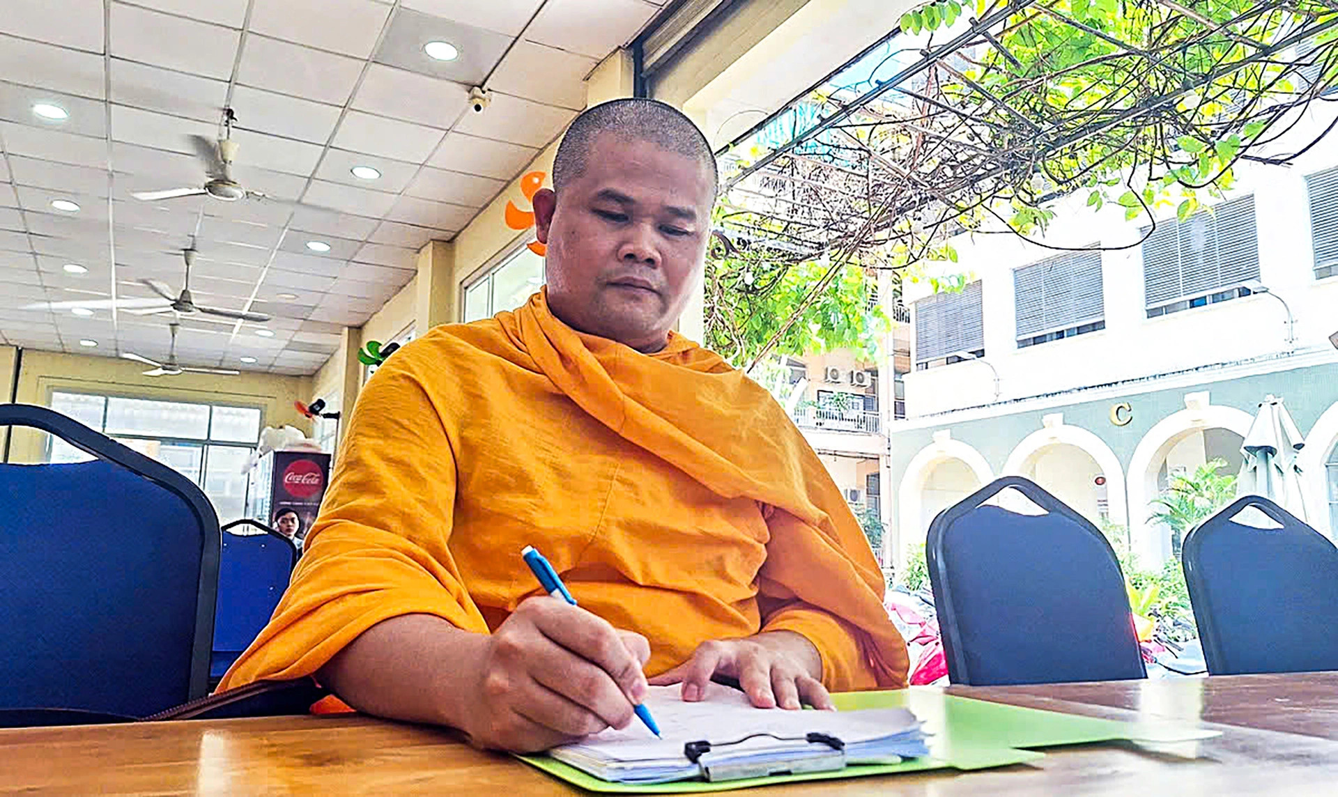 Thai monk pursues master’s degree in Vietnam