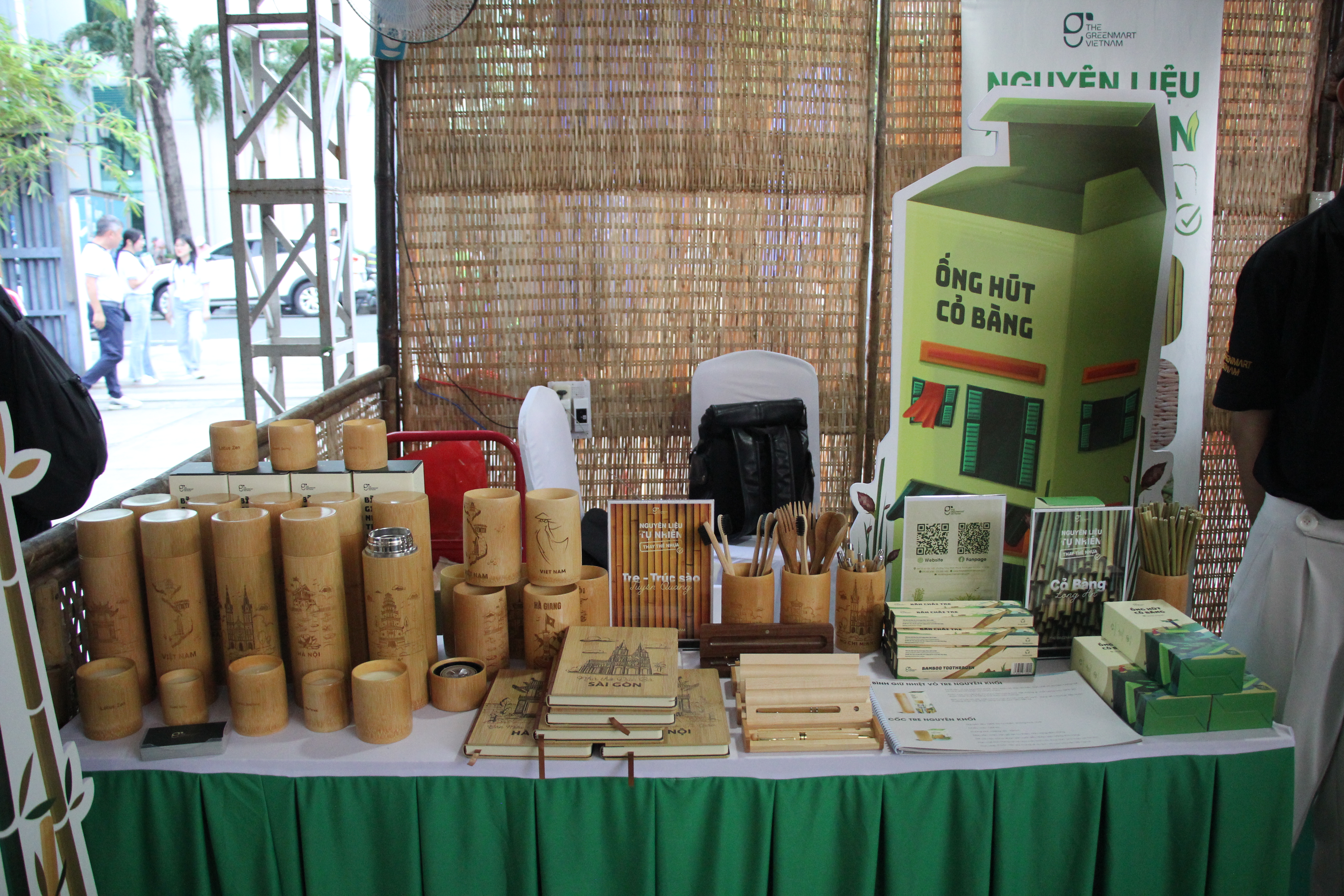 Bamboo tumblers, eco straws and other products are displayed at a booth at the Green Vietnam Festival in Ho Chi Minh City on November 9, 2024. Photo: Dong Nguyen / Tuoi Tre News