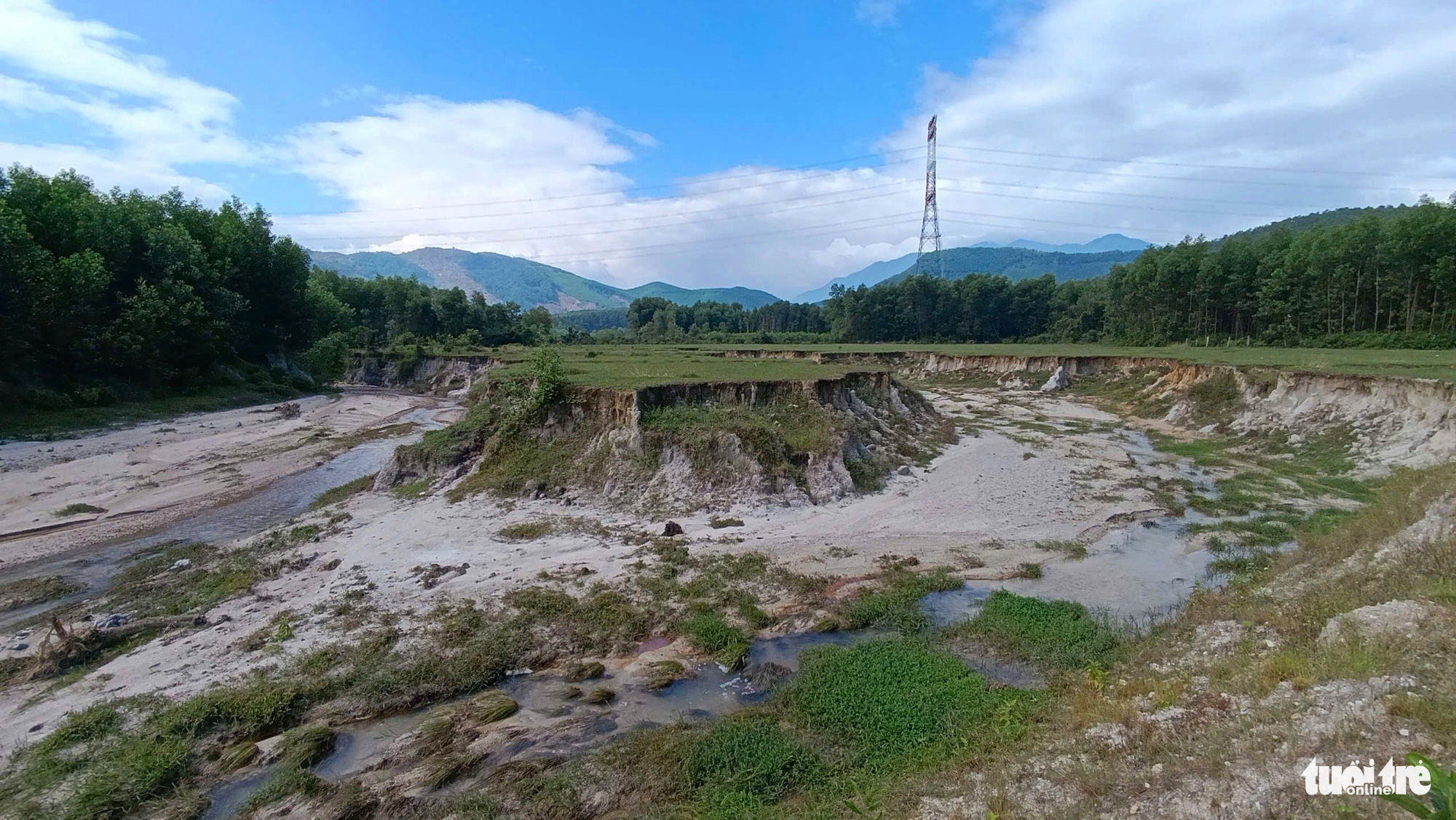 An area in ruins in An Chau Village in Hoa Phu Commune, Hoa Vang District, Da Nang City, central Vietnam, following exploitation by a clay mining company. Photo: Doan Cuong / Tuoi Tre