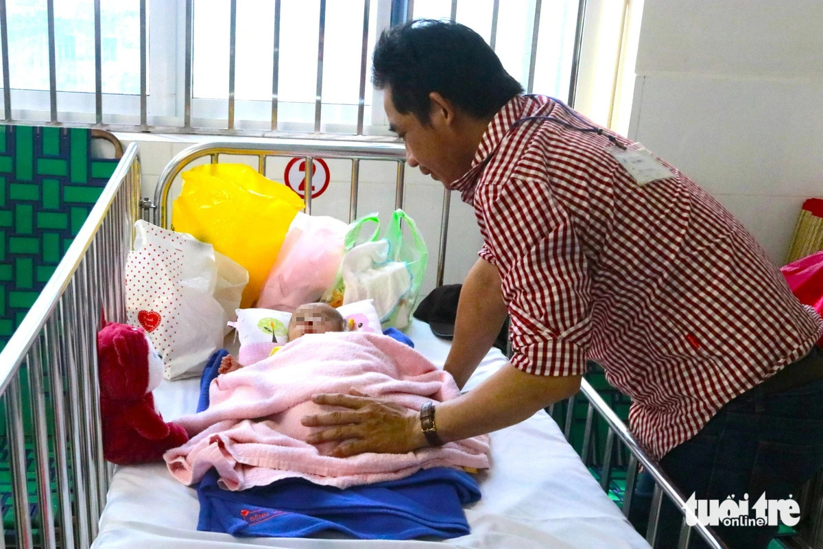 Ho Chi Minh City reports 4 measles-related deaths amid rising cases