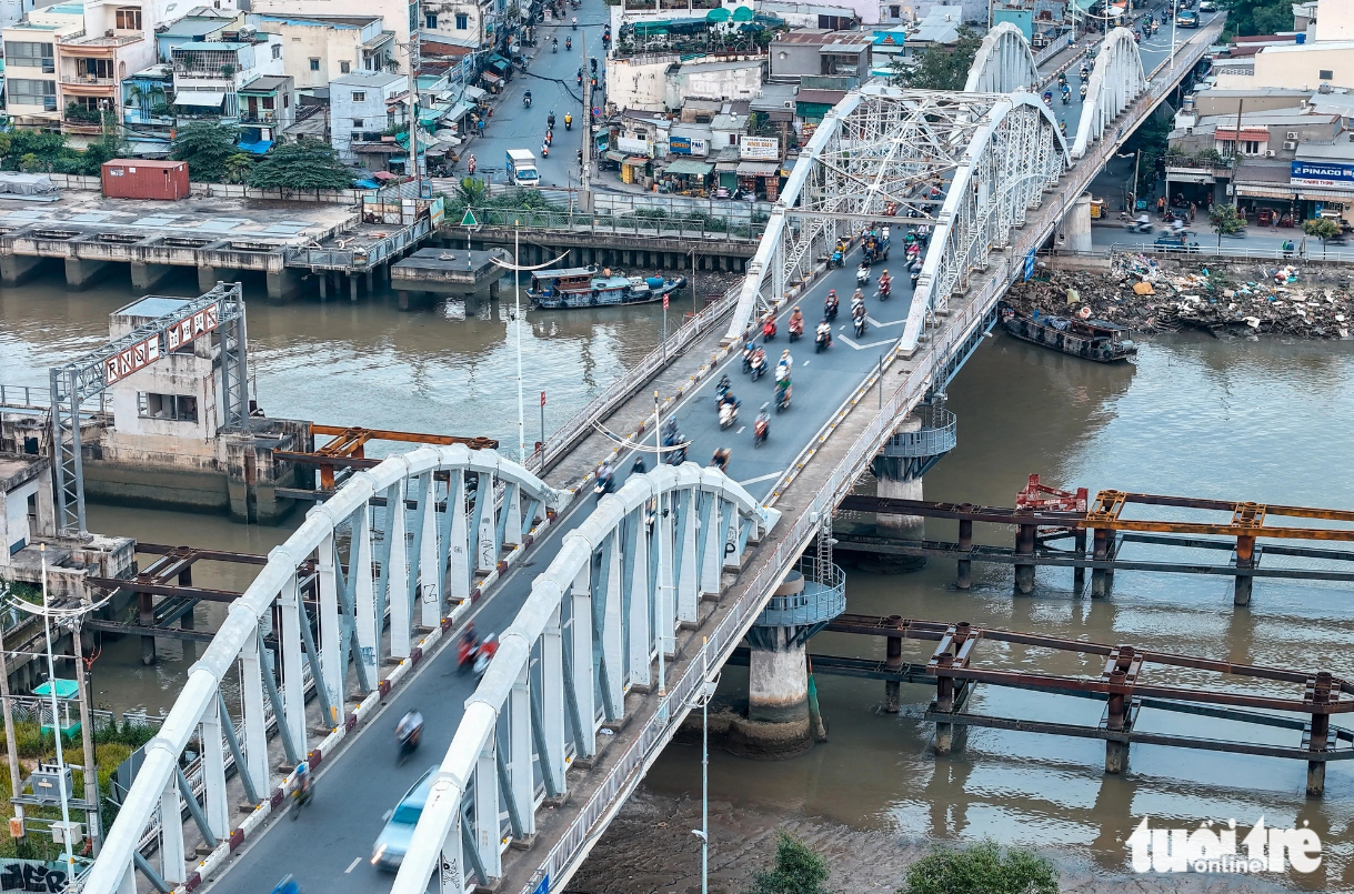 The 120-year-old Tan Thuan 2 Bridge is one of the oldest bridges in Ho Chi Minh City. Photo: Chau Tuan / Tuoi Tre