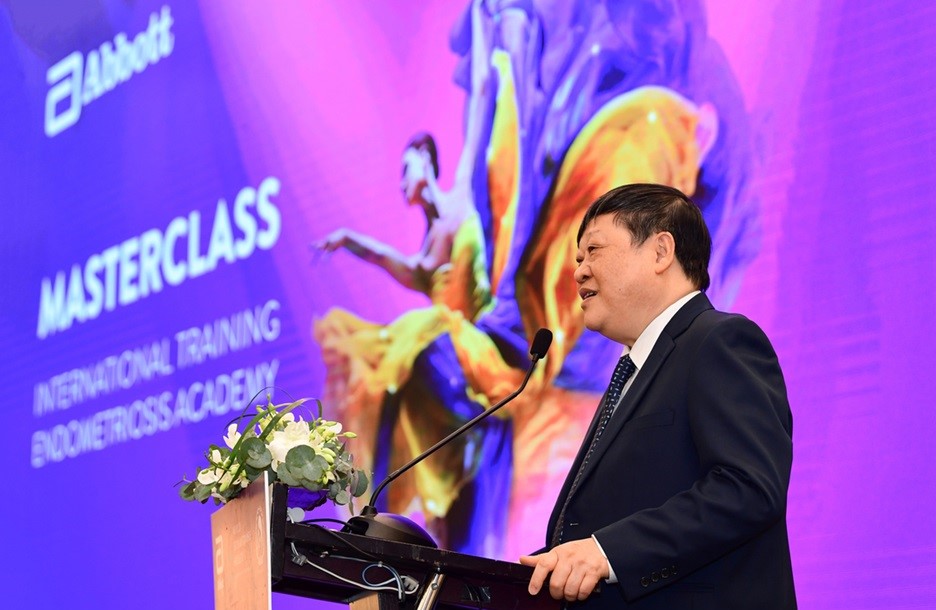 Prof. Dr. Nguyen Viet Tien, chairman of the Vietnam Association of Gynecology and Obstetrics