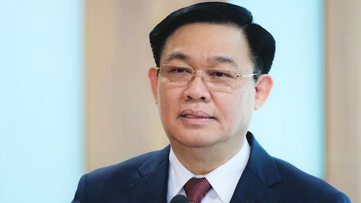 Former top Vietnamese legislator, transport minister disciplined