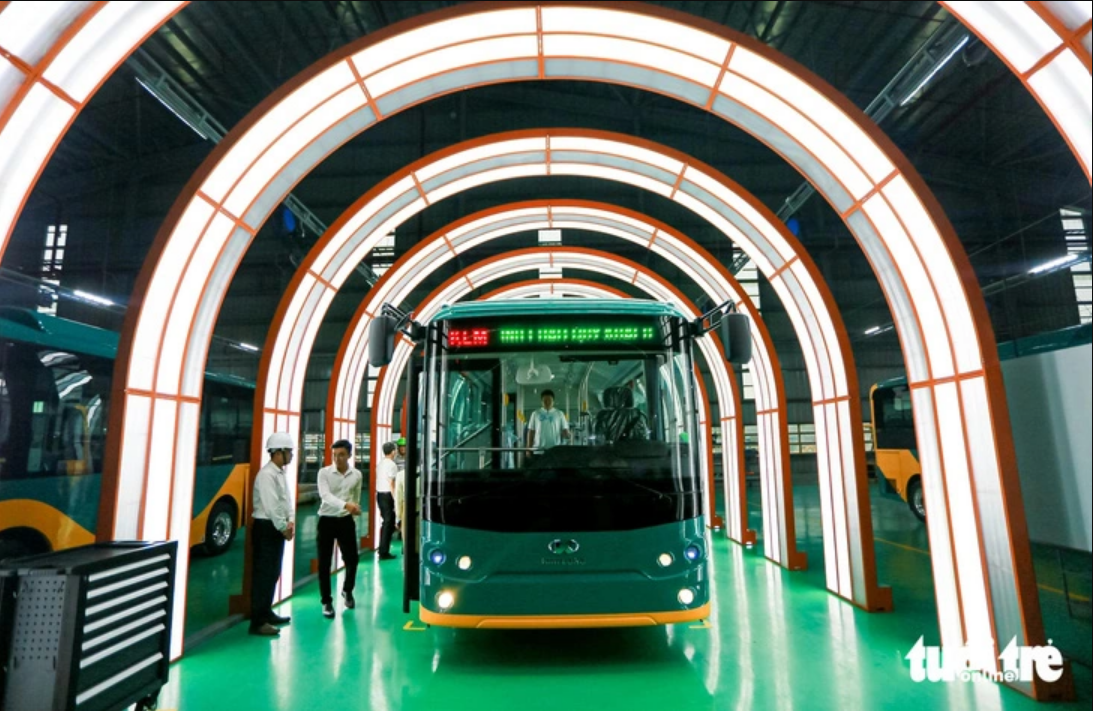 Feeder buses to Ho Chi Minh City’s first metro link revealed