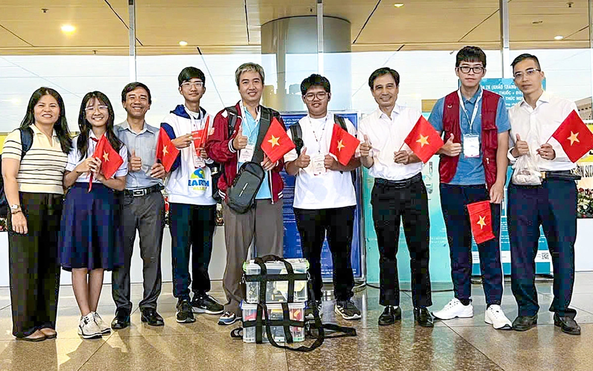 Ho Chi Minh City team awarded 3rd prize at World Robot Olympiad