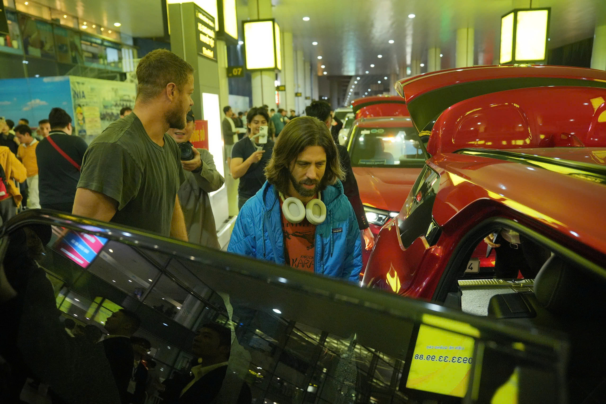 American pop rock band Imagine Dragons leaves Noi Bai International Airport in Hanoi, December 5, 2024. Photo: Supplied