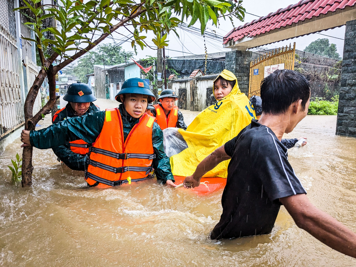 Up to 500mm rain forecast to hit central Vietnam in coming days