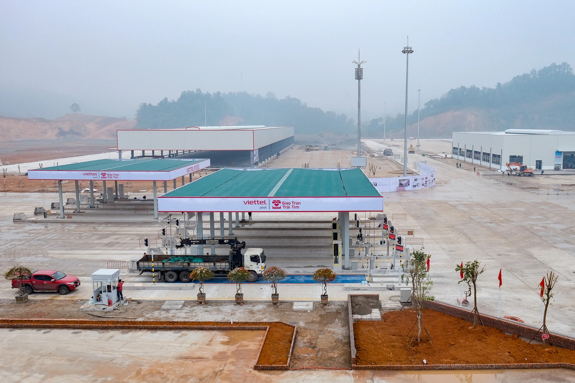 Viettel Post opens $130mn logistics park near Vietnam-China border