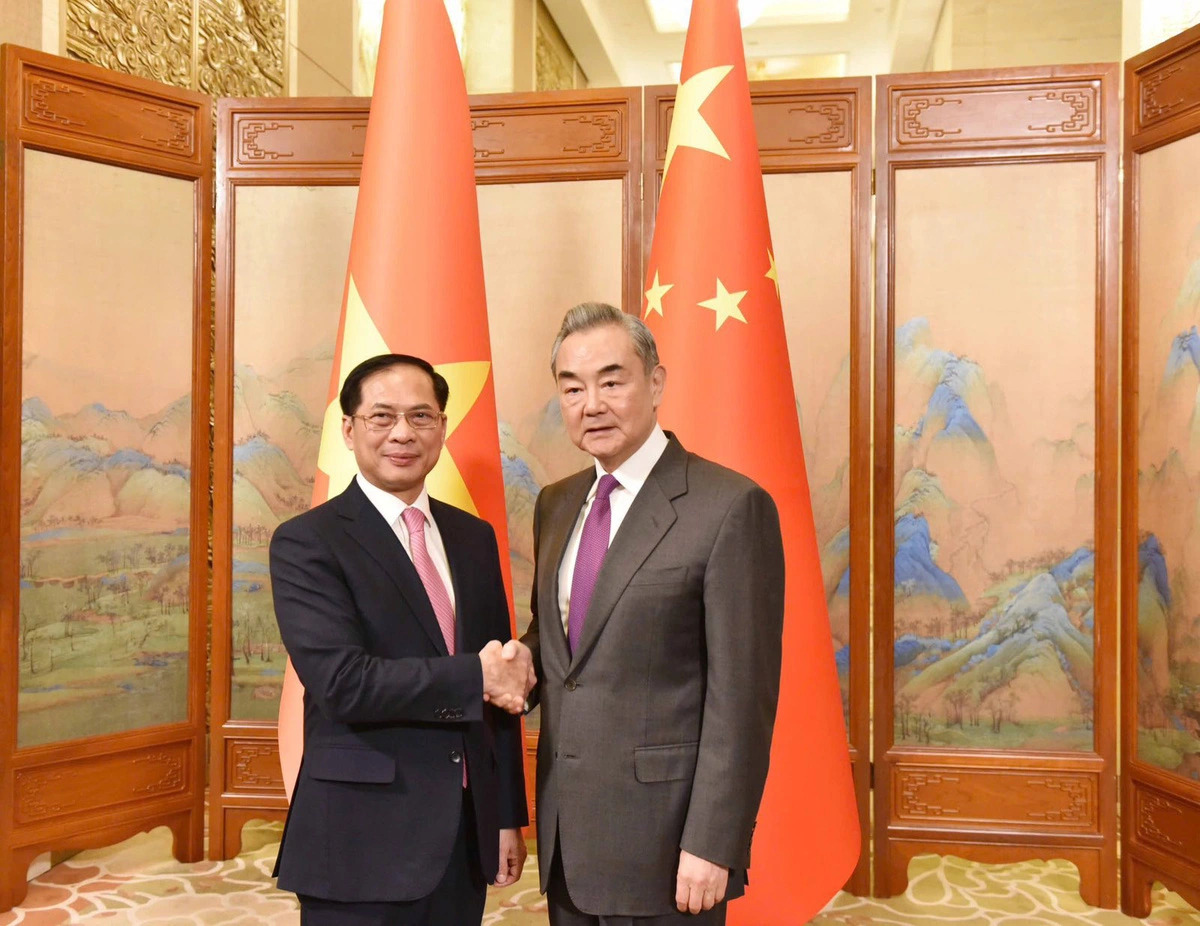 Vietnam, China reach agreement to build 3 railway lines