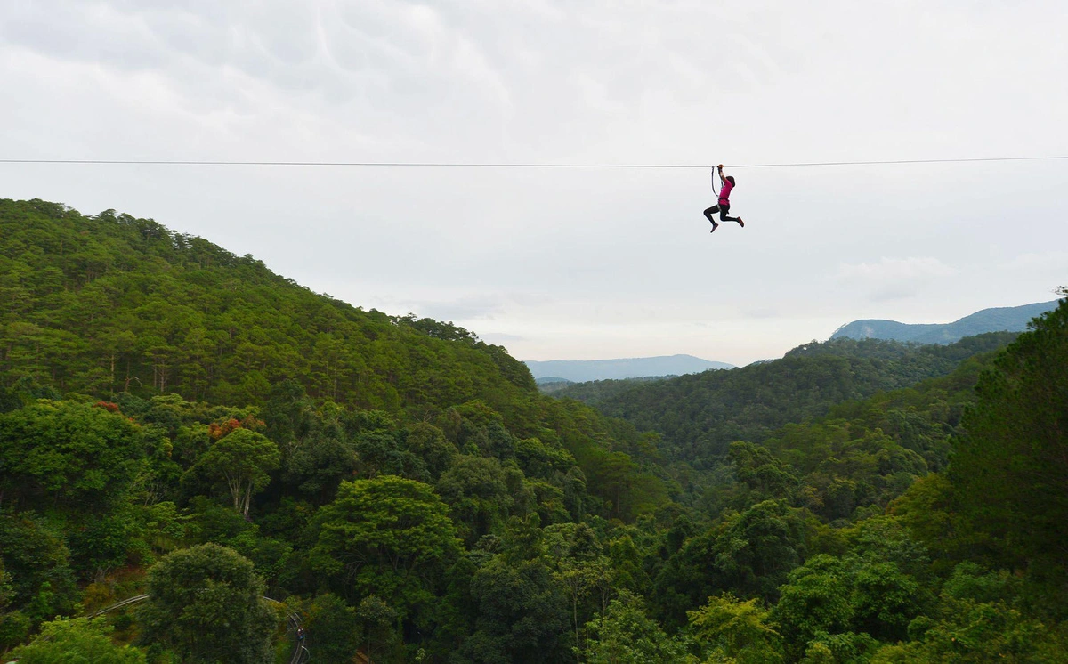 Green tourism helps preserve valuable natural resources. Photo: Mai Vinh / Tuoi Tre