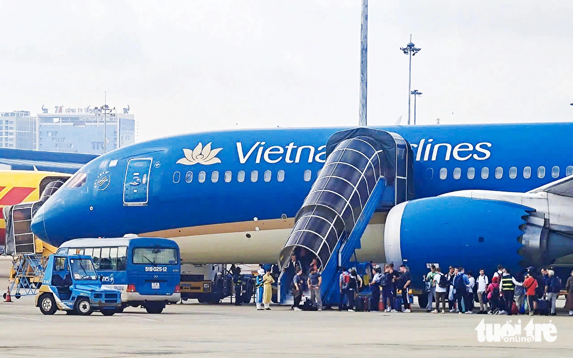 Vietnamese carriers use wide-body aircraft on the Hanoi - Ho Chi Minh City route. Photo: Cong Trung / Tuoi Tre