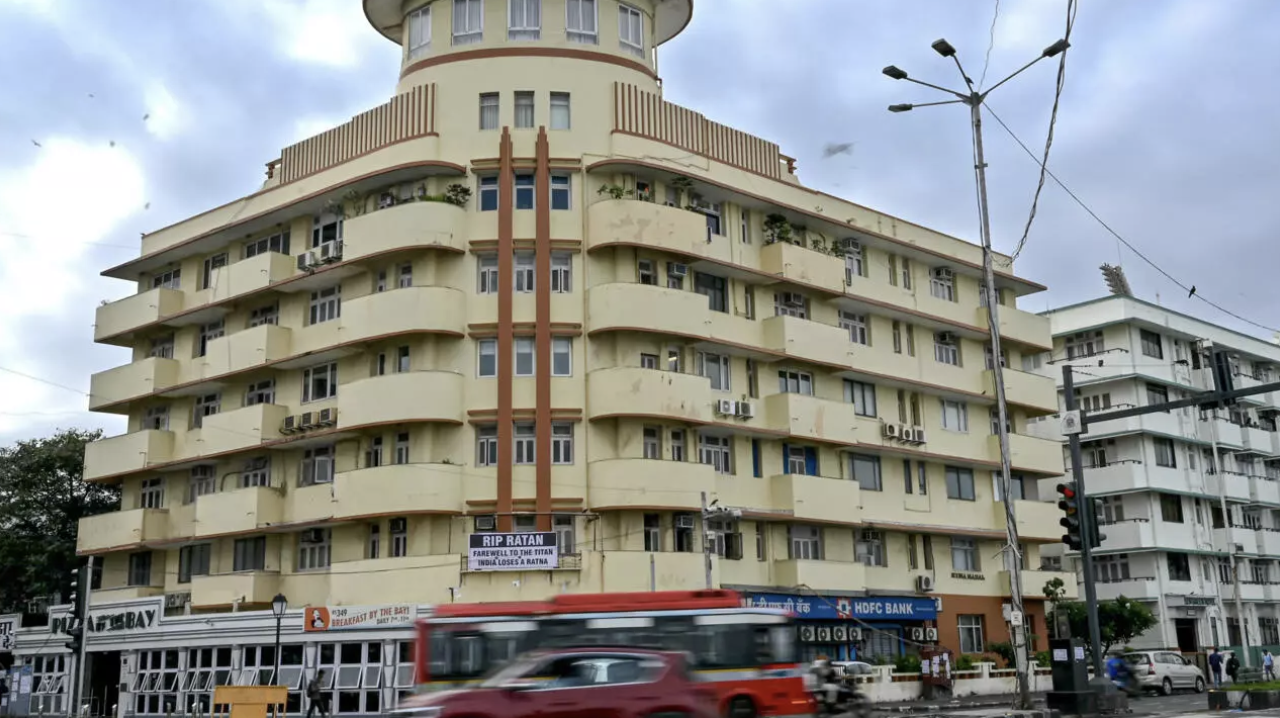 India's architecture fans guard Mumbai's Art Deco past