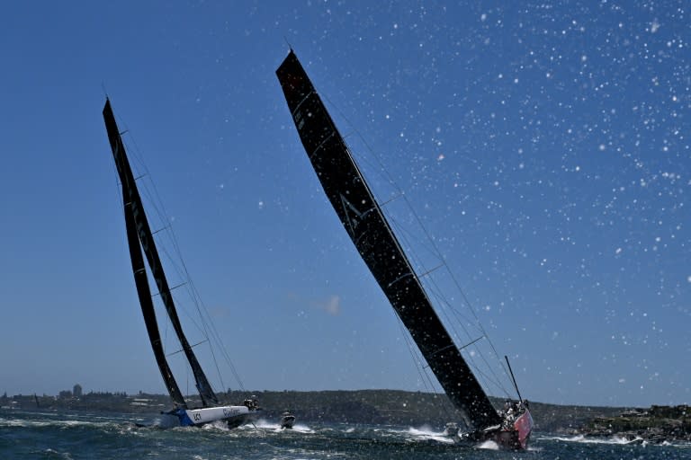 2 dead in treacherous Sydney-Hobart yacht race