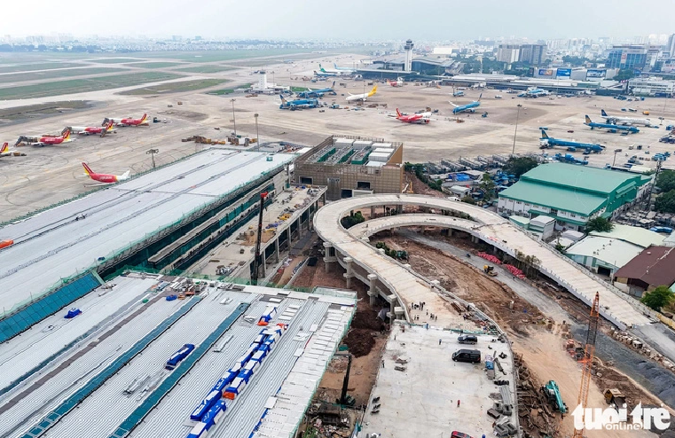 The T3 terminal project includes four main components: a passenger terminal, a multi-story parking lot with non-aviation services, a viaduct system that leads to the terminal, and an aircraft parking area and carries a price tag of VND10.99 trillion (US$431.8 million). Photo: Chau Tuan / Tuoi Tre