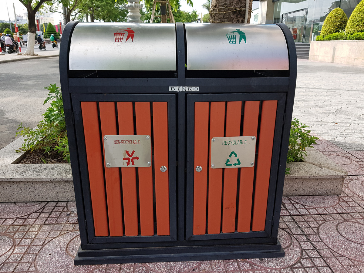 English-labeled bins in Vietnam spark waste sorting confusion