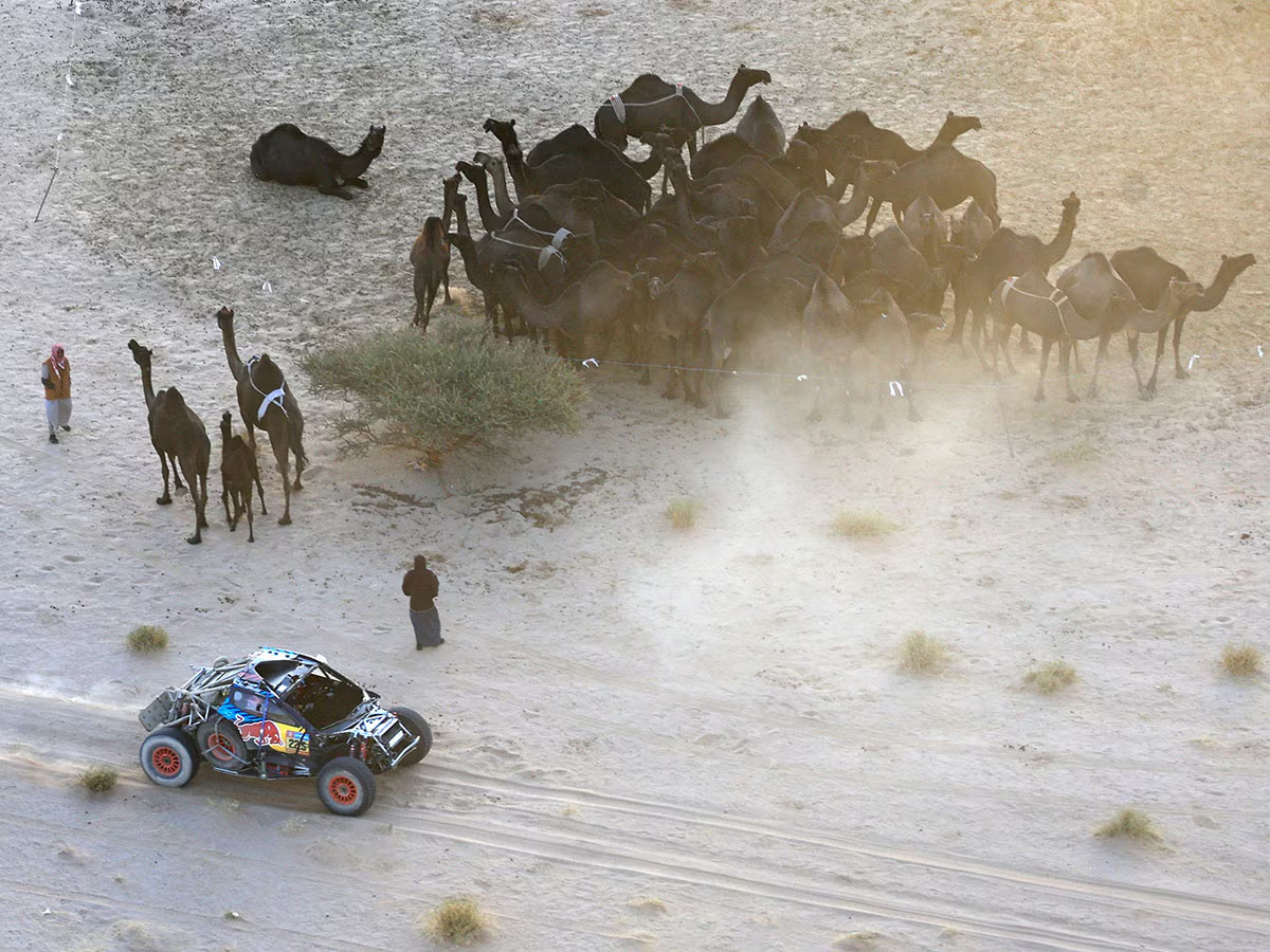 The nomadic mini-city behind the Dakar Rally