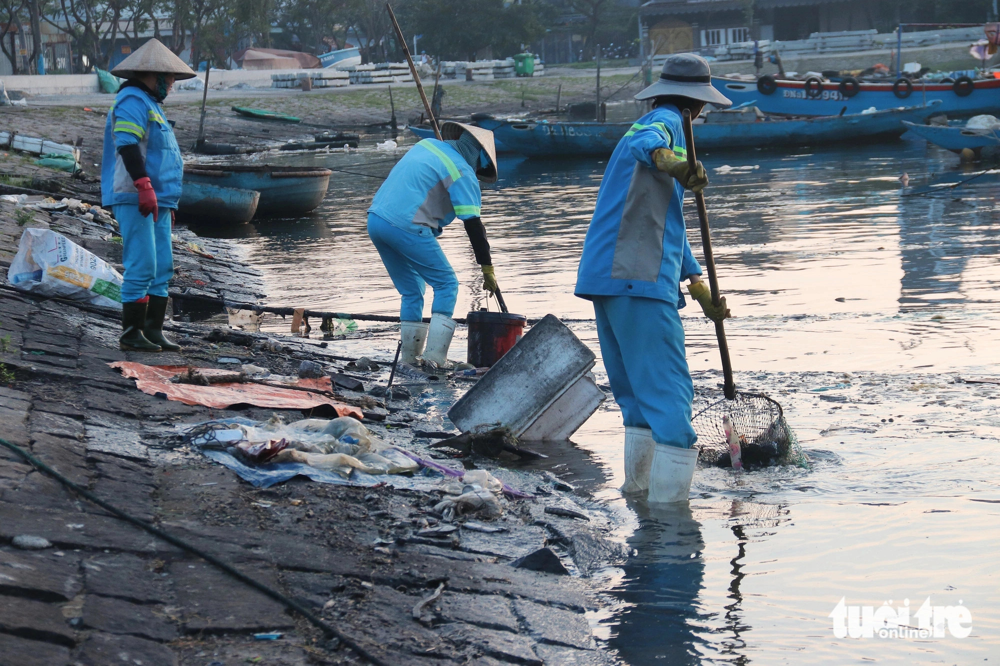 Da Nang fishing port plagued with garbage despite cleanup efforts