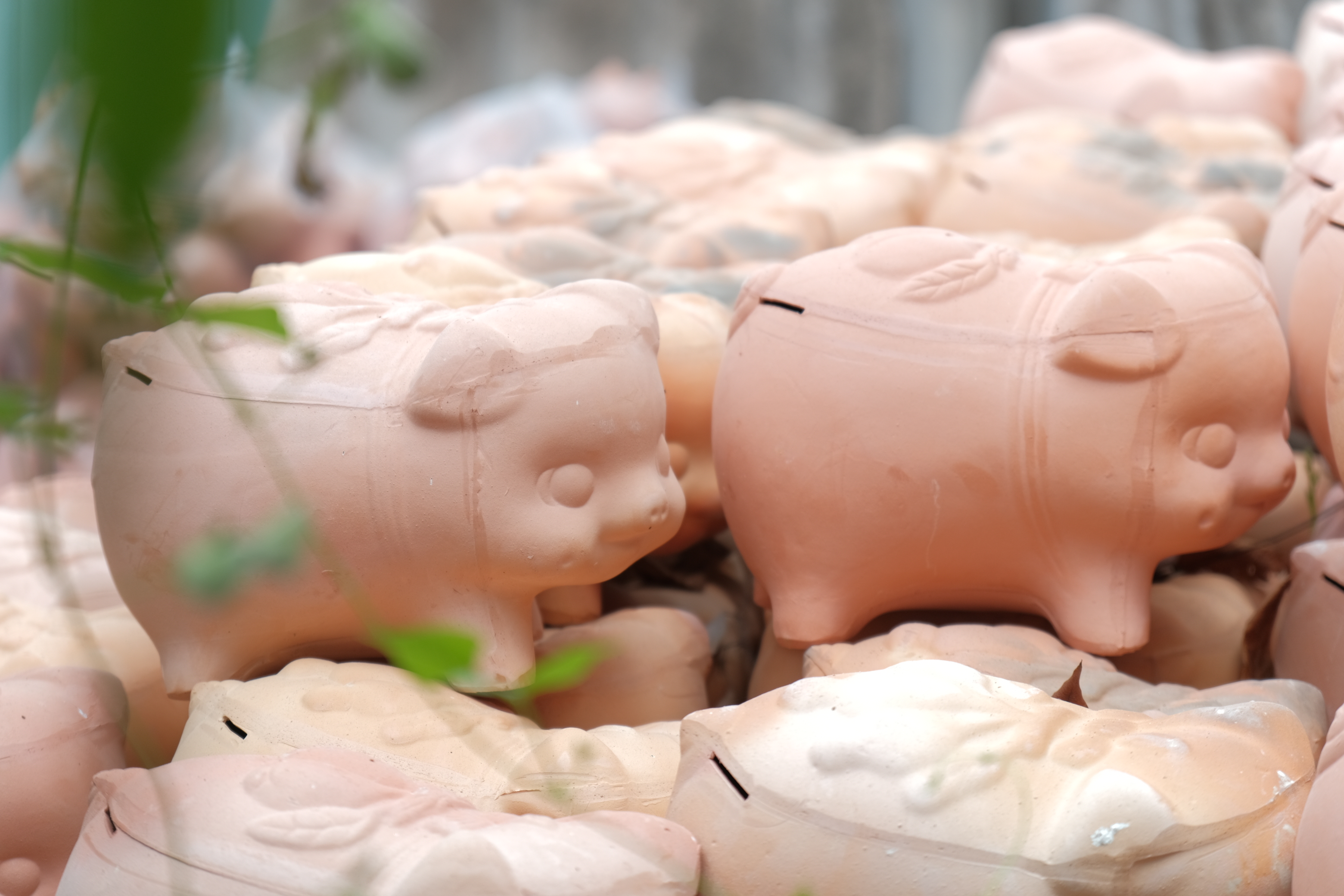 Vietnamese craft village enters busy season making piggy banks for Tet