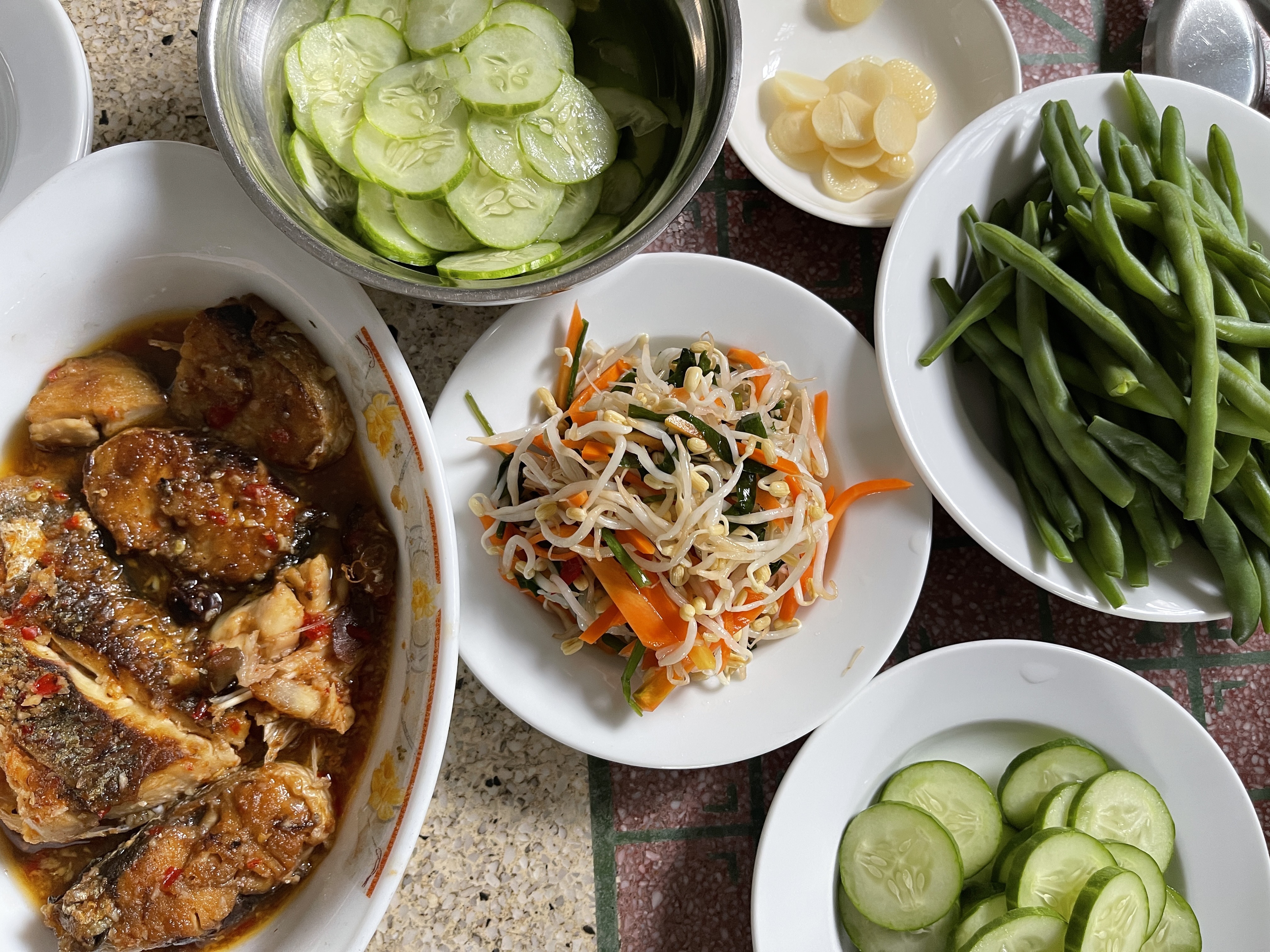 A Vietnamese mom’s recipe: Pickled mung bean sprouts and garlic chives