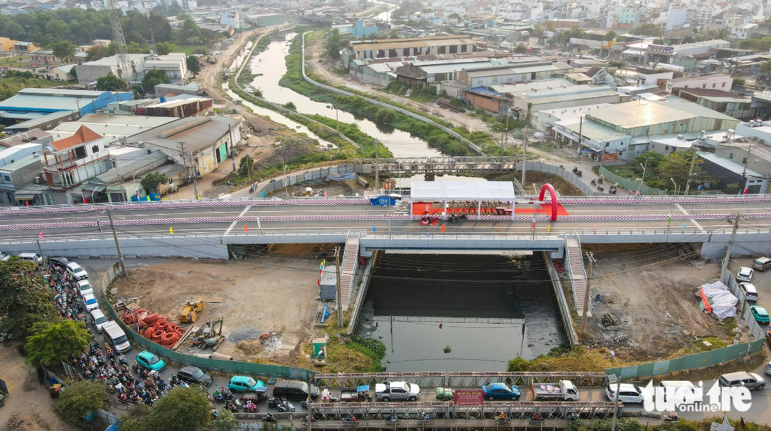 Ho Chi Minh City opens highly-anticipated Tan Ky Tan Quy Bridge