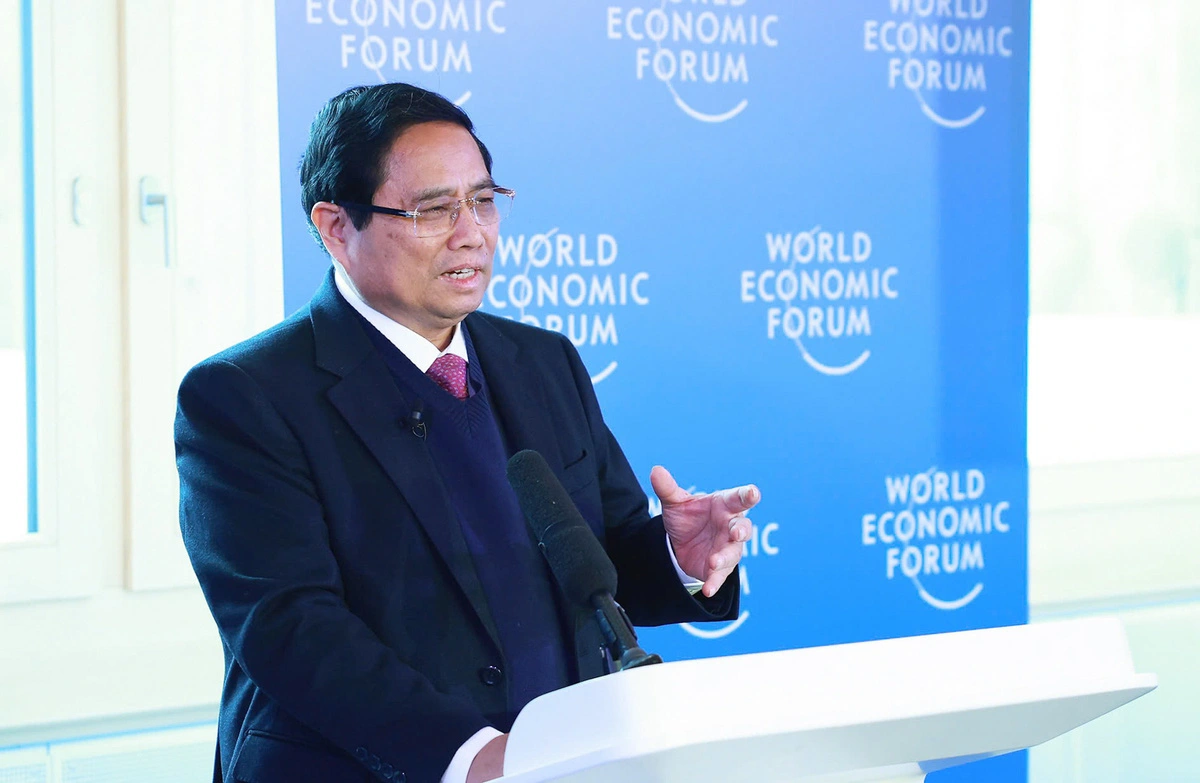 Vietnam PM outlines country's strategies, projects at WEF in Davos