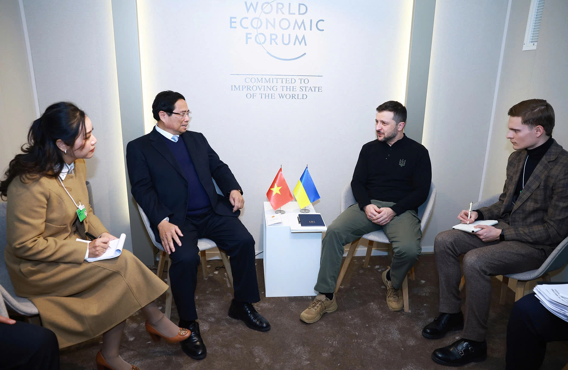 Vietnamese PM meets with Ukrainian President in Davos