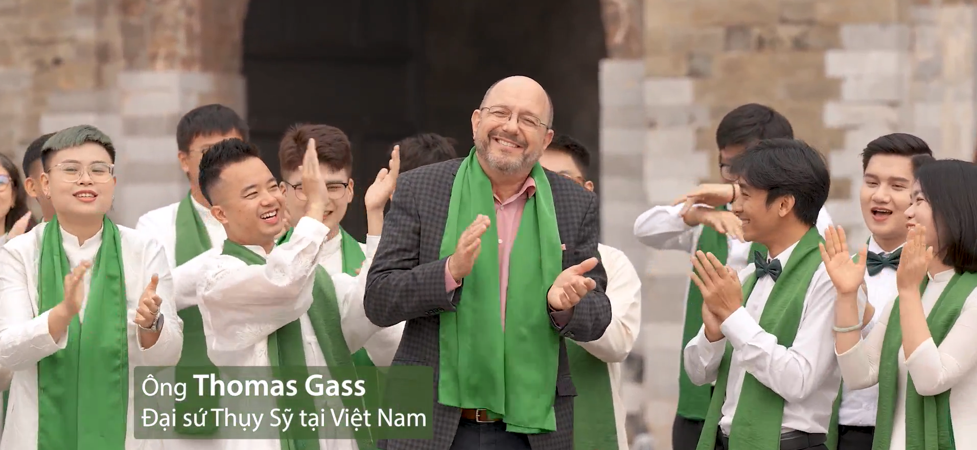 Foreign ambassadors showcase beautiful voices in Vietnamese song for Tet 2025