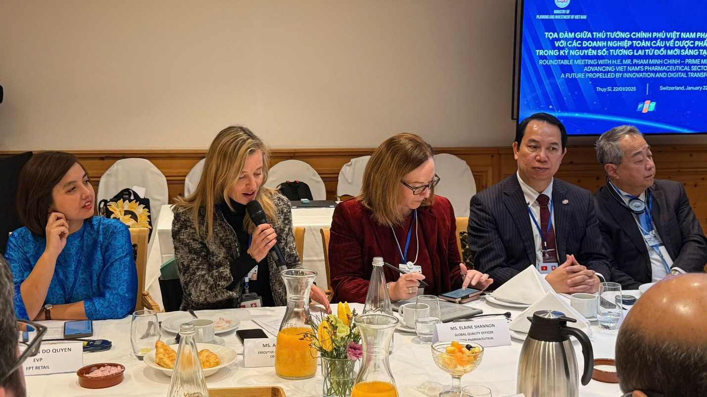 Pharmaceutical delegates attend a working breakfast, jointly organized by the Vietnamese Ministry of Planning and Investment, the Vietnamese Ministry of Foreign Affairs, and FPT Corporation in Davos, Switzerland, January 22, 2025.