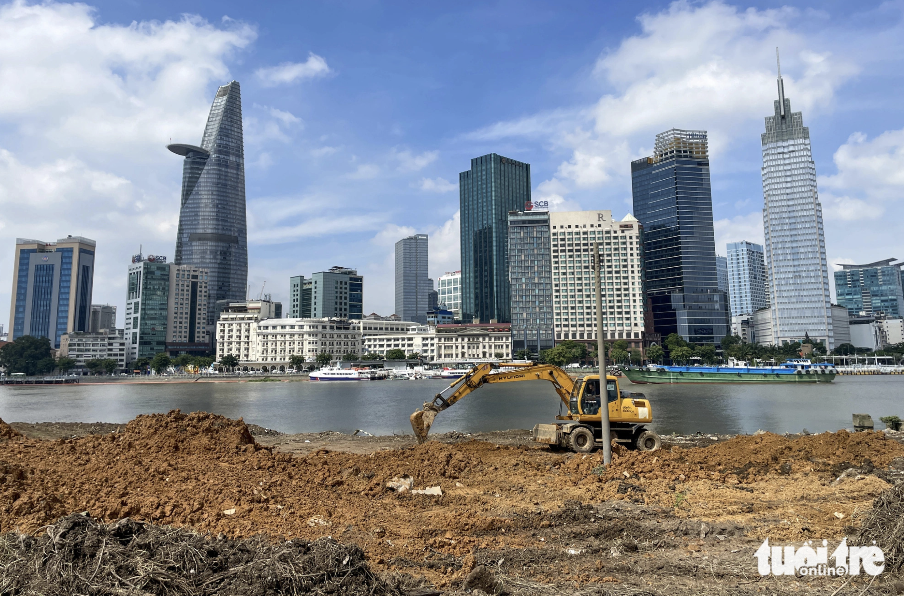 A bank of the Saigon River on the Thu Thiem side in Thu Duc City, Ho Chi Minh City captured in late 2023.