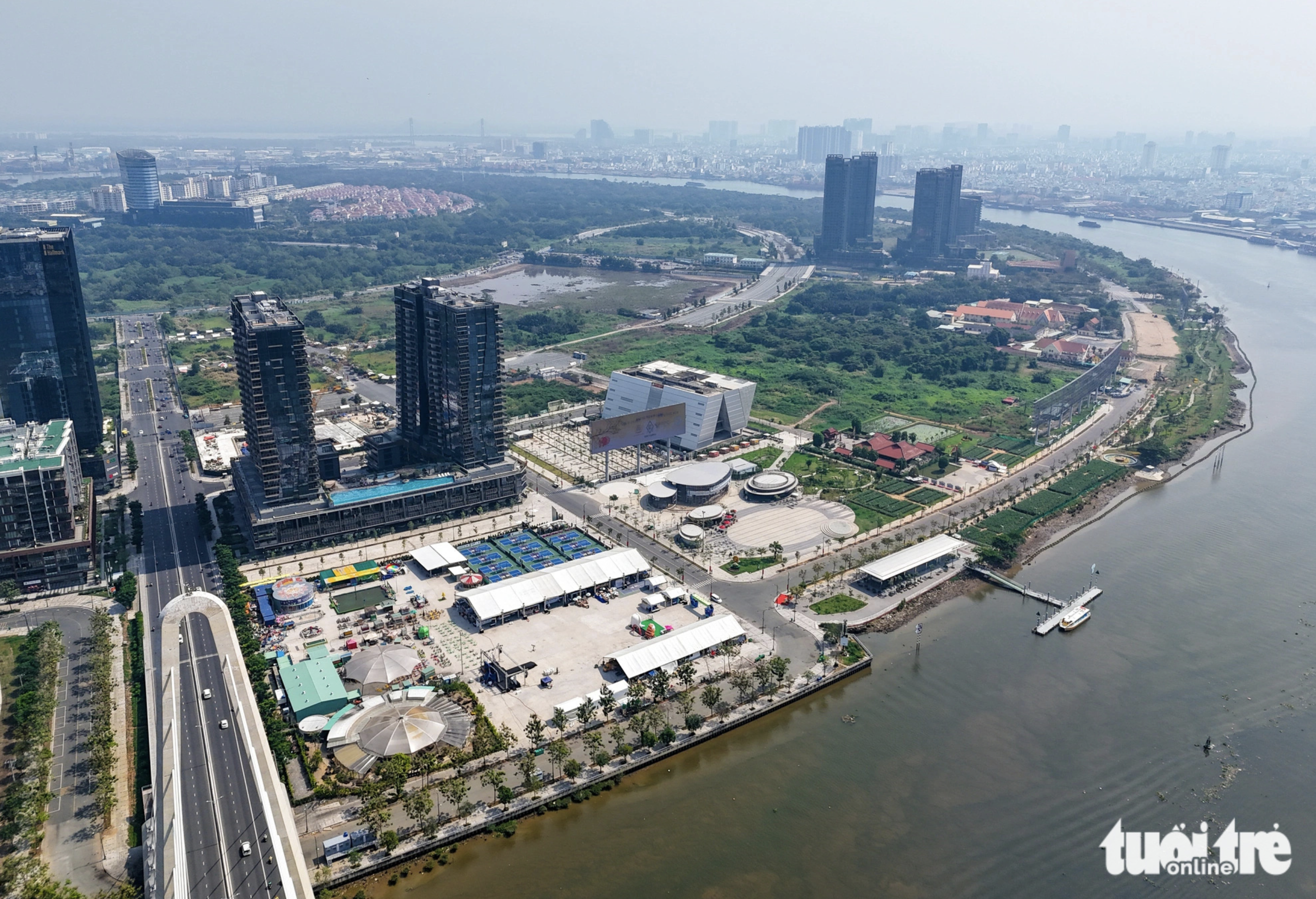 A year of change: Stunning transformation of Thu Thiem riverside in Ho Chi Minh City