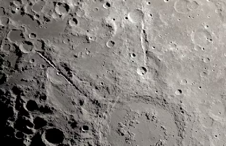 Two grand canyons on the moon radiating from the Schroedinger impact basin near the lunar south pole on the lunar far side are seen in this undated image using data obtained by NASA's robotic Lunar Reconnaissance Orbiter spacecraft. Photo: Reuters