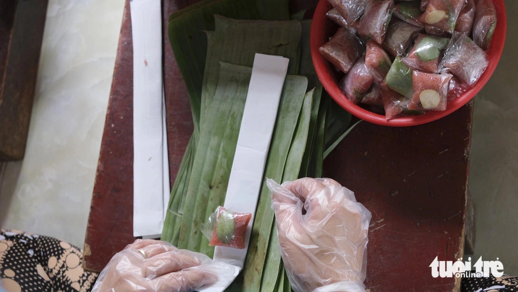 Additional layers of wrappings for longer preservation. Photo: Dang Tuyet / Tuoi Tre