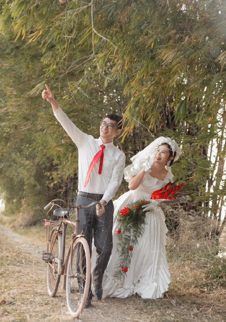 The bride found love again after meeting her current groom. Photo: Supplied