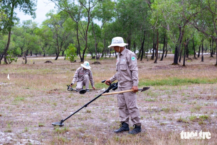 US freezes foreign aid, affecting 1,000 UXO clearance workers in Vietnam’s Quang Tri