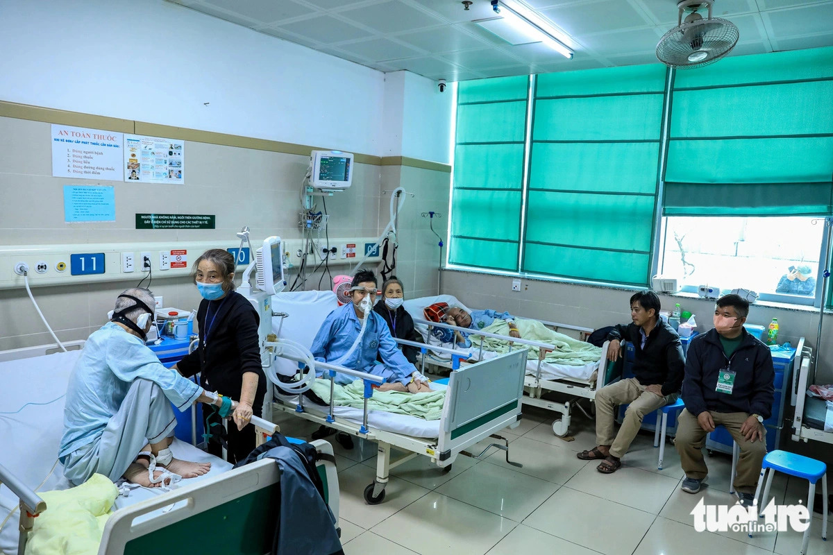 A patient room at the Respiratory Center, Bach Mai Hospital, Hanoi, Vietnam. Photo: D. Khang / Tuoi Tre