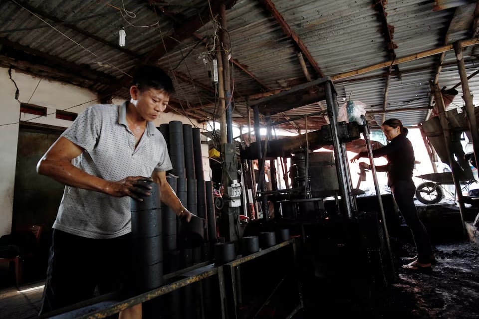 Vietnam's industrial boom drives global coal imports to new highs