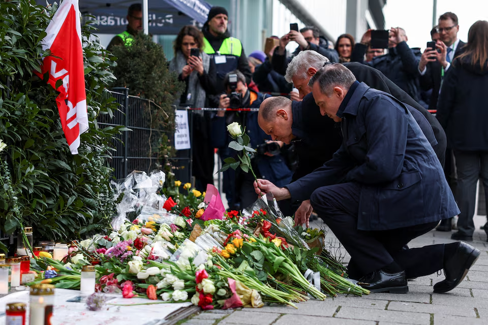 Mother and child die from injuries after car ramming attack in Munich